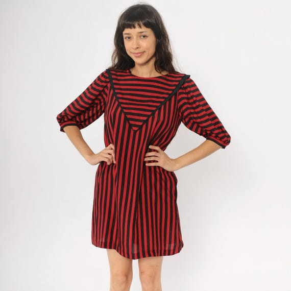 90s Striped Dress Liz Claiborne Red Black Pattern Puff Sleeves Round Neckline Back Zip Pockets Vintage Office Professional Medium M