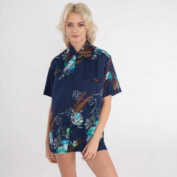 70s Floral Shirt Dark Blue Watercolor Button Up Blouse Bohemian Dagger Collar Shirt Boho 1970s Hippie Top Short Sleeve Vintage Medium Large