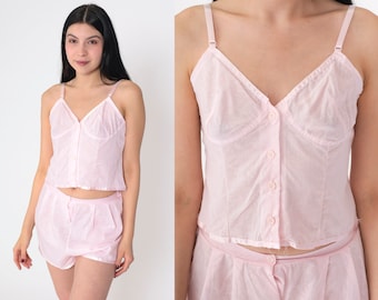 Ensemble pyjama rose des années 80, tenue de lingerie 2 pièces semi-transparente boutonnée camisole débardeur short vêtements de nuit deux pièces salon vintage des années 1980 petit S