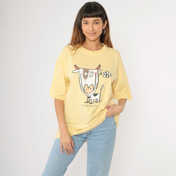 90s Vienna Austria Shirt Cow Graphic Tee 1999 Yellow Vintage Y2K Europe Travel Destination Tshirt Short Sleeve Extra Large xl