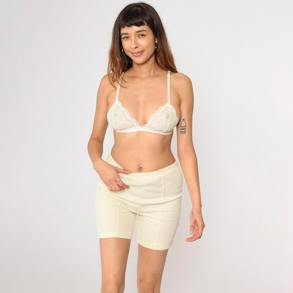 Light Yellow Mod Shorts 70s High Elastic Waisted Shorts Retro Preppy Textured Polyester Pinup Summer Seventies Vintage 1970s Medium M