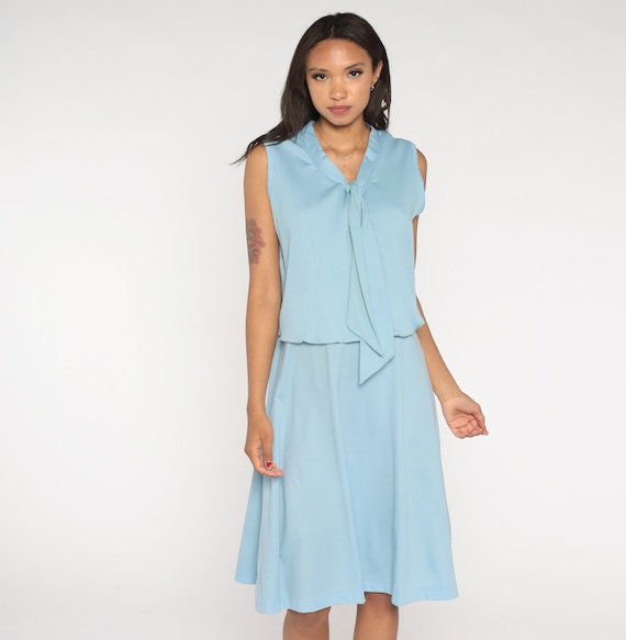70s Ascot Dress Baby Blue Mod Midi Dress Sleeveless Blouson High Waisted Retro Preppy Basic Plain Pastel Minimal Vintage 1970s Large L