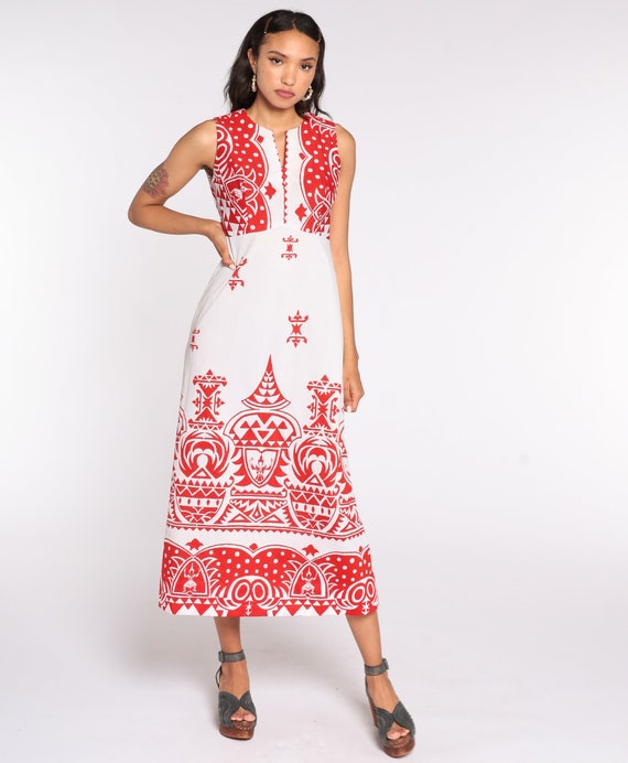 70s Maxi Dress Hindu God Print 1970s Boho V Neck Party Dress Red White Novelty Print Long Empire Waist Vintage Sleeveless Bohemian Medium