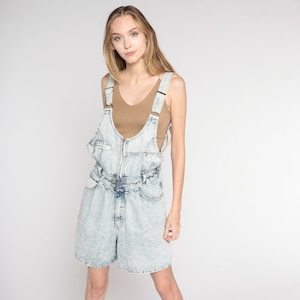 90er Jahre Denim Shorts Acid Wash Hosenträger Shorts Hellblaue Jeans Latzhose Zip Up Romper Plissee Shorts Retro Playsuit Vintage 1990er Jahre Small S