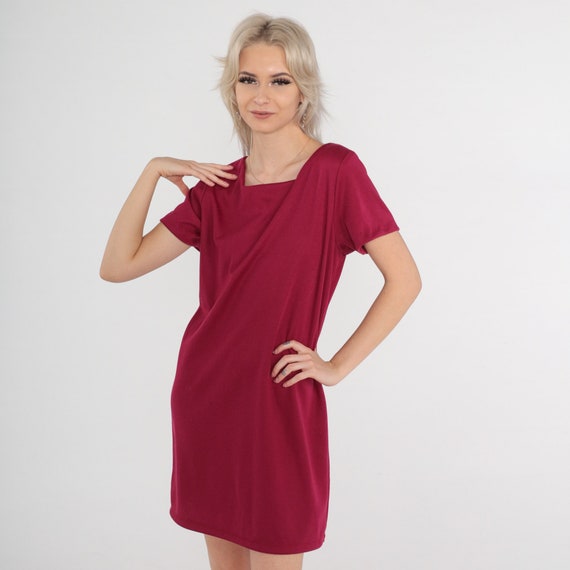 Raspberry Shift Dress 70s Mod Mini Dress Retro Basic Short Sleeve Gogo Twiggy Plain Chic Seventies Minidress Vintage 1970s Medium