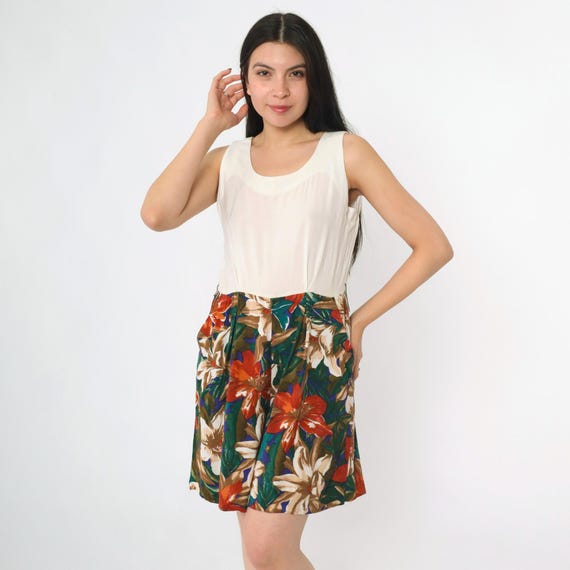 Vintage Tropical Floral Romper 90s White Playsuit Jungle Flower Print Pleated Wide Leg Shorts Sleeveless 1990s Rayon Petite Medium M