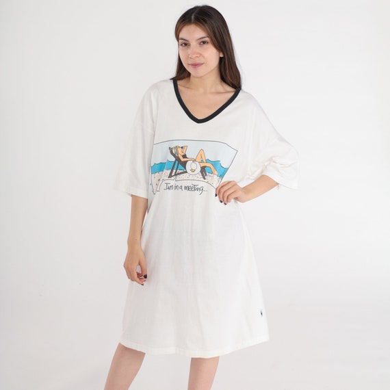 Beach T-Shirt Dress 90s I'm In a Meeting Joke White Midi Dress Retro Pajama Dress Ringer V Neck Funny Vintage 1990s Small Medium Large