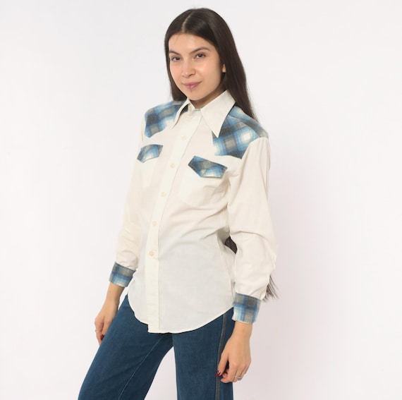 80s Western Yoke Shirt Kennington Blue Plaid Cotton Button Front Cowboy Top White Ivory Long Sleeve Country Vintage Blouse Small S