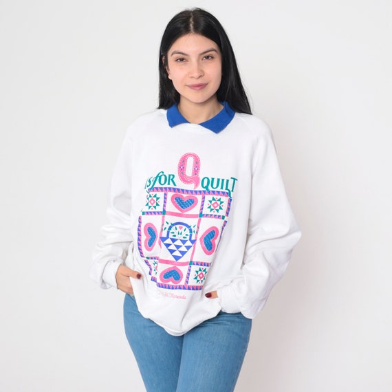 Quilting Sweatshirt 90s White Collared Sweatshirt Q is for Quilt Northfield Minnesota Graphic Shirt Grandma Raglan Sweater Vintage 1990s XL