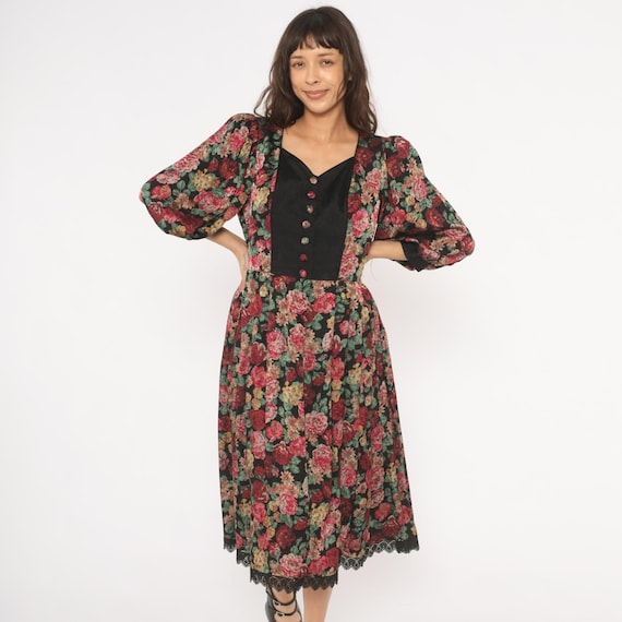 Dark Floral Dress 90s Rose Sweetheart Neckline Black Pink Lace Prairie Cottagecore Witchy Whimsigoth Renaissance Medieval Revival Medium M