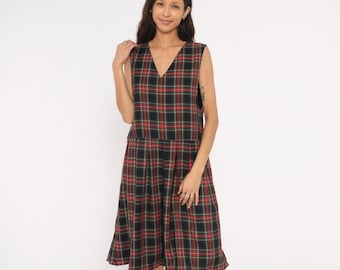 Vestido jersey a cuadros de los 90, sin mangas, con escote en V, cintura baja y falda plisada. Estampado escocés azul marino, rojo y verde. Uniforme escolar. Estilo preppy, académico, vintage, talla L.