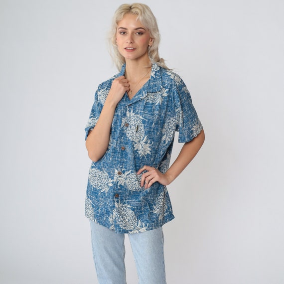 Pineapple Print Shirt Y2K Blue Hawaiian Shirt Tropical Button up Surfer Tourist Top Short Sleeve Summer Retro Aloha Vintage 00s Men's Medium