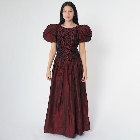 Vintage 80s Burgundy Prom Dress Taffeta Puff Sleeve Flocked Velvet Scroll Full Length Maxi Corset Basque Waist Ball Gown Formal Small S