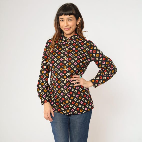 70s Blouse Black Geometric Disco Shirt Button Up Top Diamond Print Dagger Collar Hippie Red Pink Long Sleeve Boho Vintage 1970s Medium M