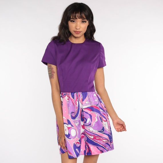 Vintage 60s Mod Dress Mini Psychedelic Dress Pink Purple Hippie 70s Short Sleeve 1970s Twiggy Gogo Dress Minidress Small