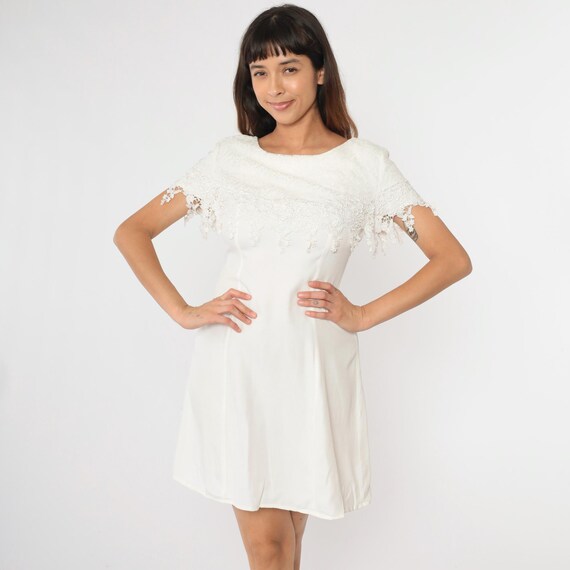 Vintage White Lace Dress 90s Party Dress Mini Short Sleeve Train Bow Back Dress Floral Dress Sheath A-Line Cocktail Simple 1990s Small 6