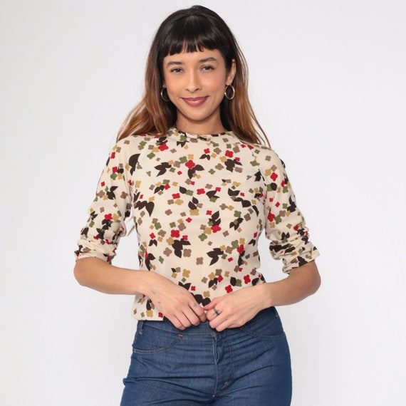 70s Crop Top Abstract Floral Blouse Cropped Shirt Cream Flower Print 3/4 Raglan Sleeve Bow Seventies Summer Vintage 1970s Extra Small xs