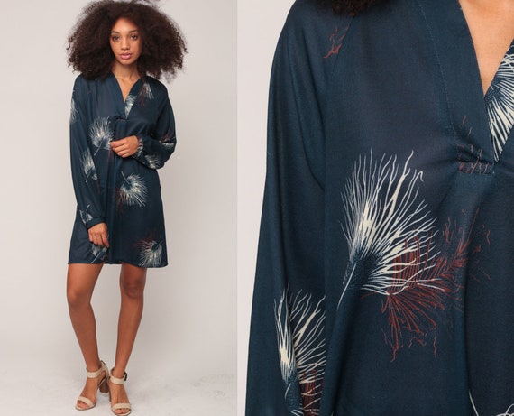 70s Mini Dress FEATHER PRINT Shift Mod Boho Navy Blue Tunic Semi-Sheer Bohemian Collared Long Sleeve Vintage 1970s Twiggy Large
