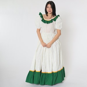 70s Prairie Dress White Calico Floral Puff Sleeve Green Ruffles Cottagecore Maxi Country Hippie Square Dance High Waist Vintage 1970s Medium