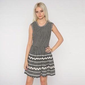 Jaren 60 minijurk mod polkadot jurk Gogo retro jaren zestig jurk Twiggy Go Go volledige rok mouwloos zwart wit vintage jaren 1960 klein
