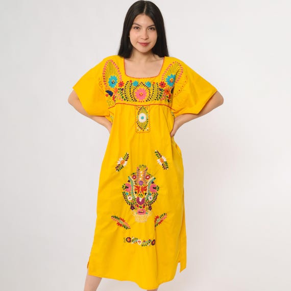 Oaxacan Embroidered 90s Dress Golden Yellow Mexican Floral Kaftan Vintage Folk Art Peasant Cotton Festival Huipil Muumuu One Size Fits Most