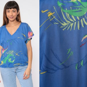Tropisch Floral Shirt 90er Blau V Ausschnitt Bluse Hawaii Dschungel Paradiesvogel Blatt Druck Kurzarm Retro Top Boho Vintage 1990s Medium M