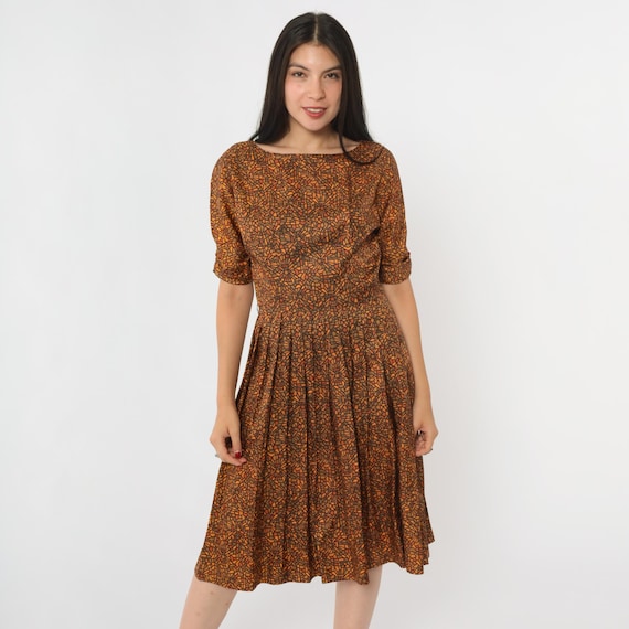 Vintage 60s Geometric Print Dress Brown Orange Mosaic Pattern Mid Century Pleated Skirt Elbow Sleeve 1960s Midi Day Dress High Waist Small S