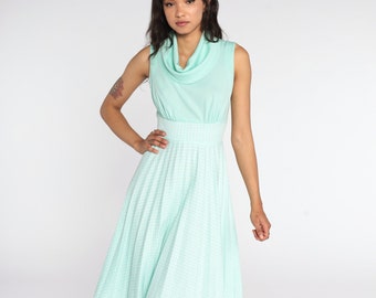 70s Babydoll Dress Mint Green Gingham Dress 60s Mod Plaid Print 70s Boho Cowl Empire Waist Pleated Midi Dress Sleeveless Vintage Dress Small