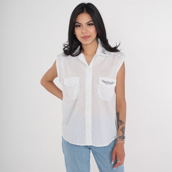 White Floral Tank Top 80s Embroidered Button Up Blouse Flower Shirt Retro Hippie Boho Girly Summer Sleeveless Vintage 1980s Medium Large