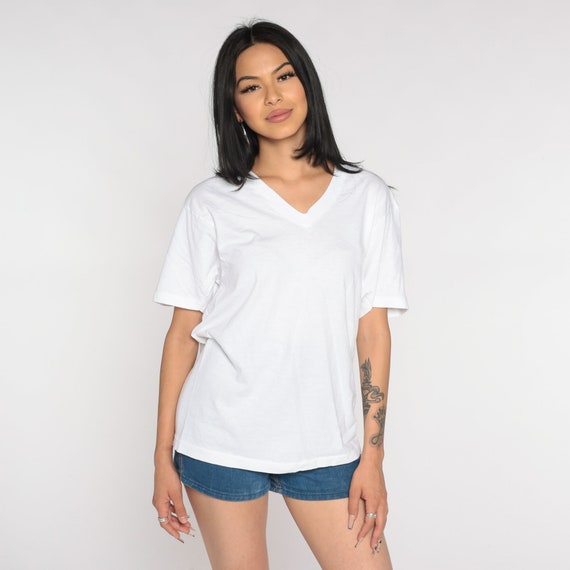 White T-Shirt 90s V Neck Tee Plain Solid Blank Shirt Short Sleeve TShirt Single Stitch Basic Minimalist Cotton Vintage 1990s Medium Large