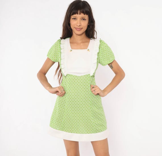 70s Ruffled Bib Mini Dress Green White Diamond Print Puff Sleeve Square Neck Coquette Cottagecore Prairie Feminine Vintage Extra Small XS