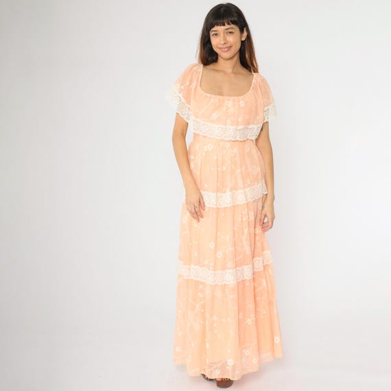 70s Off Shoulder Peasant Dress Peach Floral Sun Dress Lace Tiered Maxi Sundress Boho Long Vintage 1970s Bohemian Summer Cottagecore Small S