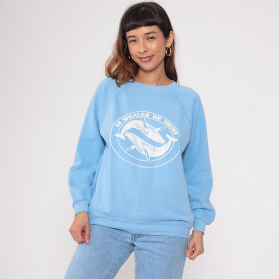 Vintage Graphic Whale Sweatshirt 80s 90s In Whales We Trust Blue Sea Shirt 1990s Under the Sea Raglan Crewneck Pullover Animal Shirt Large L