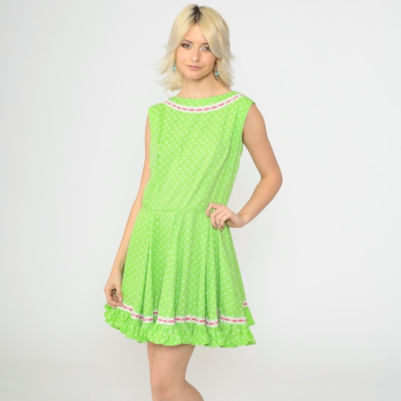 70s Prairie Dress Lime Green Calico Floral Print Lace Trim Mini Cottagecore Country Hippie Square Dance High Waist Vintage 1970s Medium