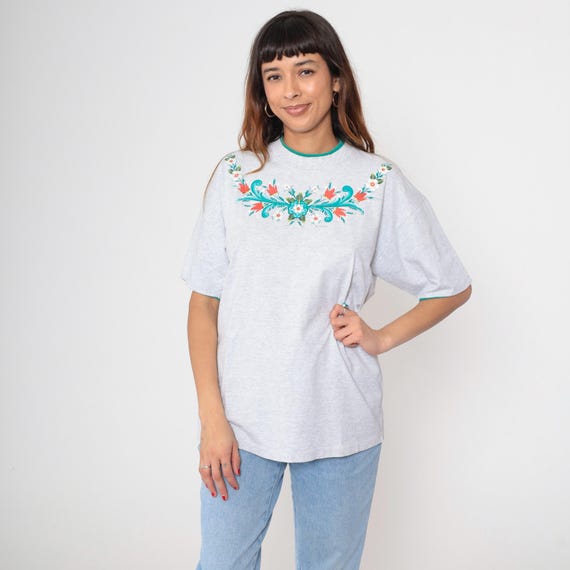 Floral Graphic Tshirt 90s Gray Green Trim Folk Art Flowers Vintage Cotton Peasant Style Cottagecore  Romantic Oversized Unisex Soft Large L