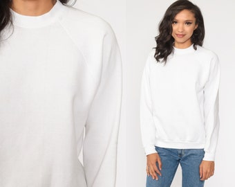 White Raglan Sweatshirt 80s Crewneck Sweatshirt Plain Long Sleeve Shirt Slouchy 1980s Vintage Sweat Shirt Small
