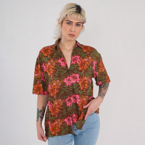 Vintage Batik Blouse 70s Tropical Floral Button up Shirt Retro Flower Leaf Print Top Short Sleeve Summer Hippie Green Pink 1970s Large L