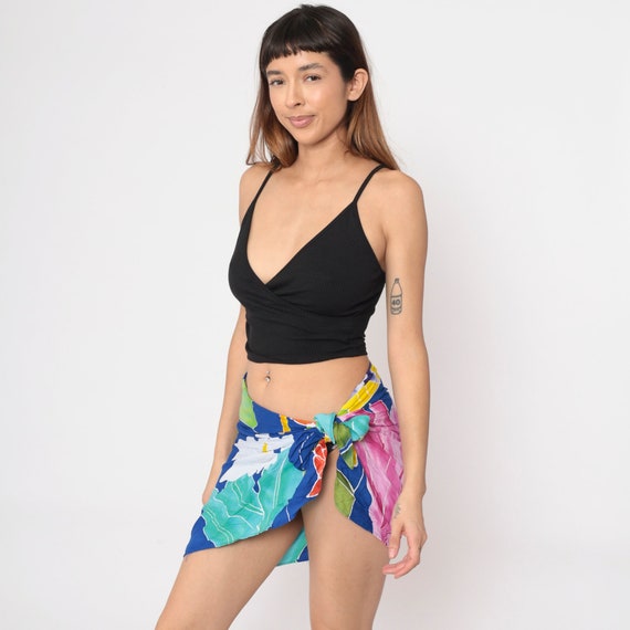 ShopExile Tropical Sarong Skirt 80s Mini Skirt Blue Rayon Beach Cover Up Skirt Flower Print Side Tie Hippie Vintage 1980s Medium