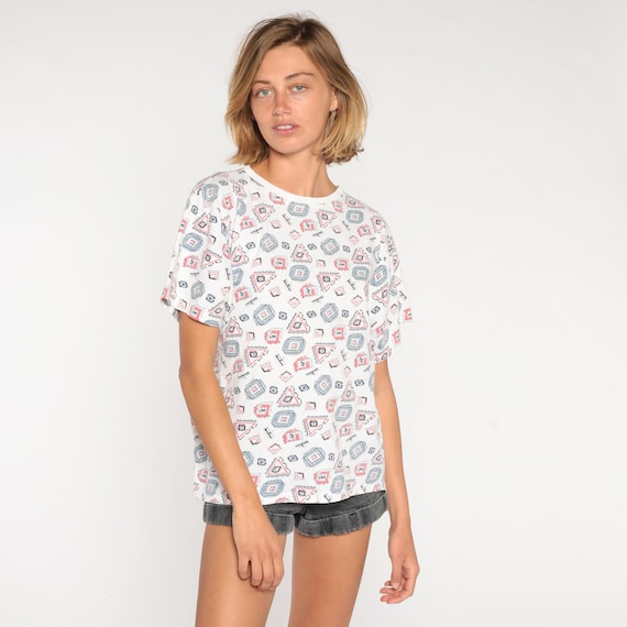 90s T-Shirt Geometric Print Shirt Retro Short Sleeve Streetwear TShirt Southwestern Graphic Tee White Red Blue Vintage 1990s Cotton Small S