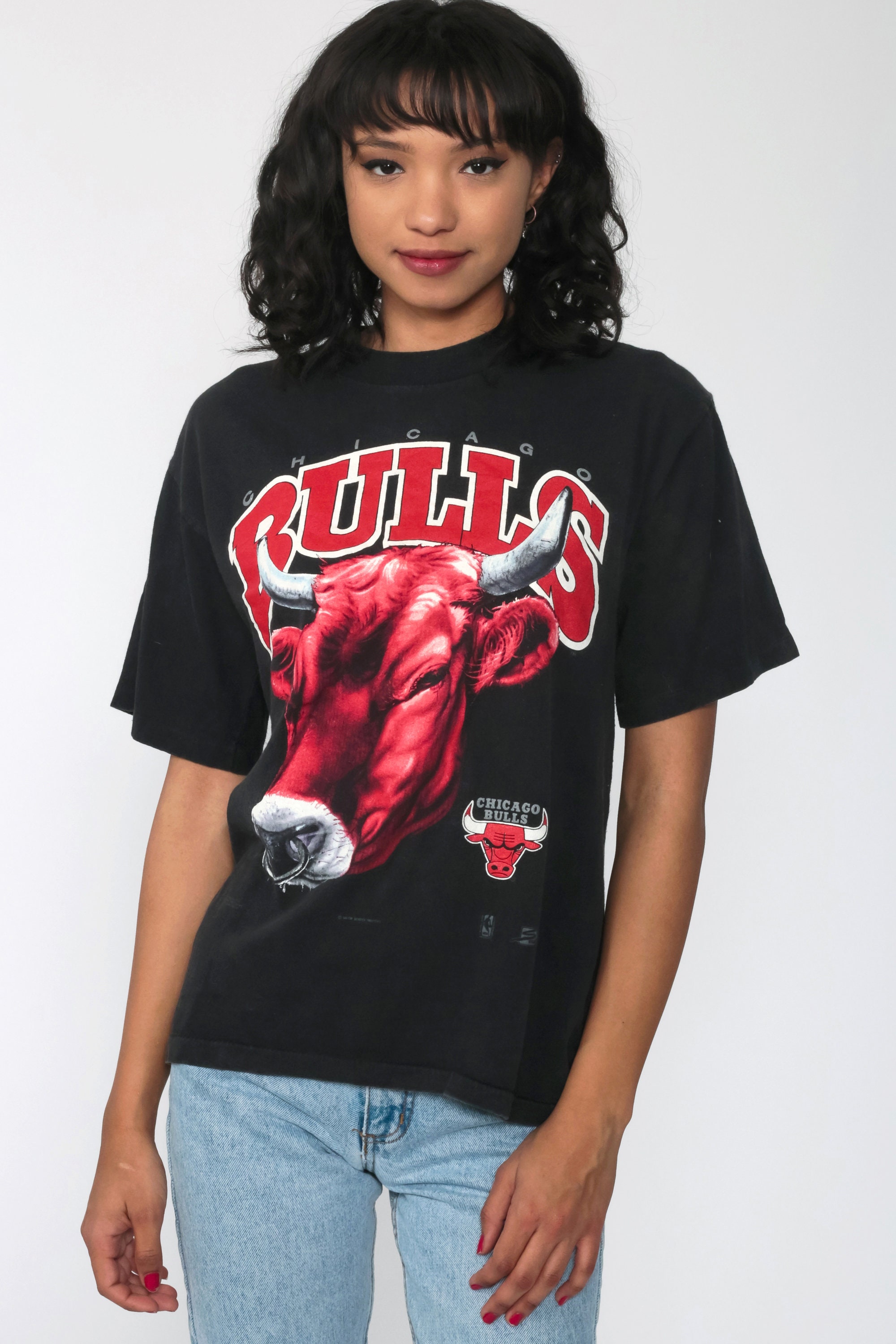 Chicago Bulls Shirt Basketball T Shirt NBA 90s TShirt B-Ball Sports Shirt Vintage 1990s Graphic 