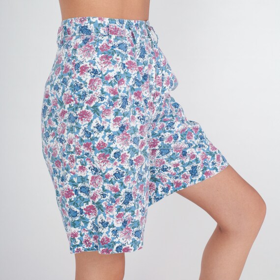 Floral Shorts 90s High Waisted Trouser Shorts White Blue Pink Flower Print Mom Shorts Knee Length Retro Summer Boho Vintage 1980s Small S 25