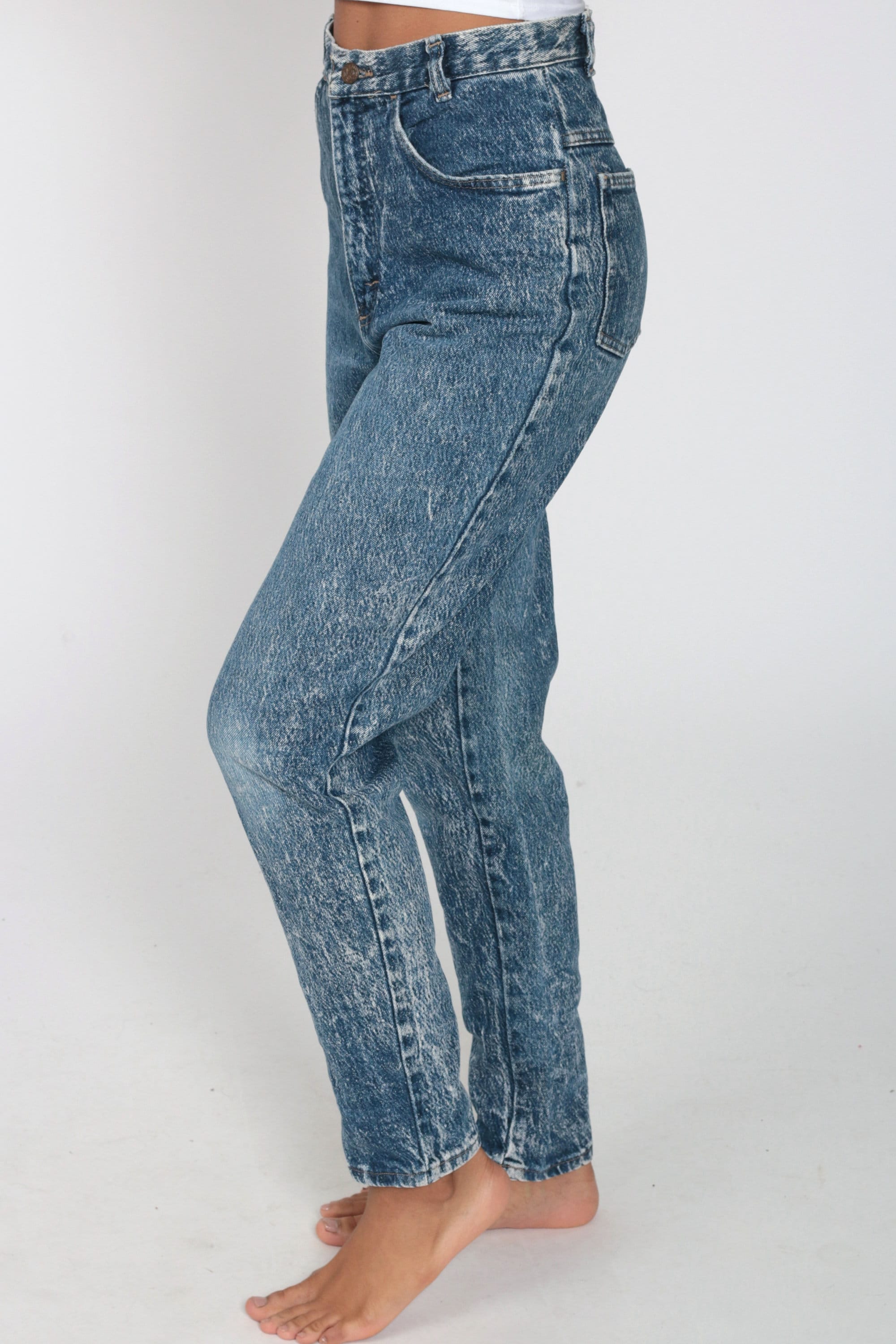 black denim mom jeans