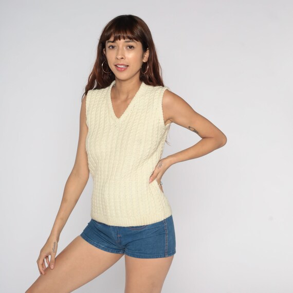 80s Sweater Vest Cream Cable Knit Tank Top 1980s Sleeveless Pullover V Neck Preppy Knitwear Plain Acrylic Vintage Small S