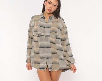 90s Plaid Shirt Grey Tan Button Front Collared Long Sleeve Relaxed Fit Flannel Top Check Beige Cotton Blend Blouse Vintage Grunge Medium M