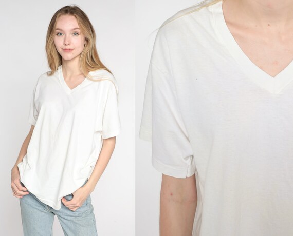White V Neck Shirt 90s Tee Shirt Plain Tshirt Vin… - image 1