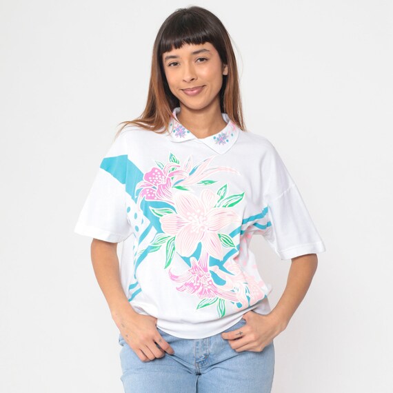 White Floral Top 90s Collared T-Shirt Abstract Lily Flower Print Blouse Collared Banded Hem Tee Retro Summer Casual Vintage 1990s Large L