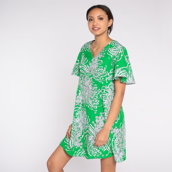 70s Floral Mini Dress Green Mod Babydoll Empire Waist Hippie Short Flutter Sleeve Retro Boho Shift Summer Minidress Vintage 1970s Large L