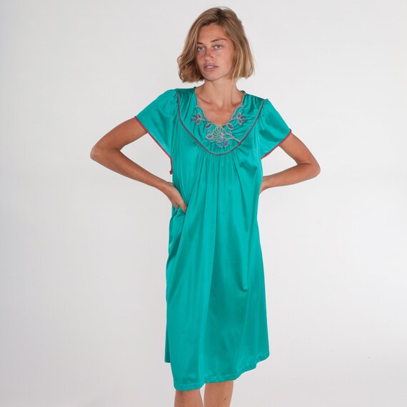 80s Nightgown Shiny Green Nightie Floral Embroidered Pajamas Lingerie Slip Dress Tent Lounge Dress Short Sleeve Midi Vintage 1980s Large L