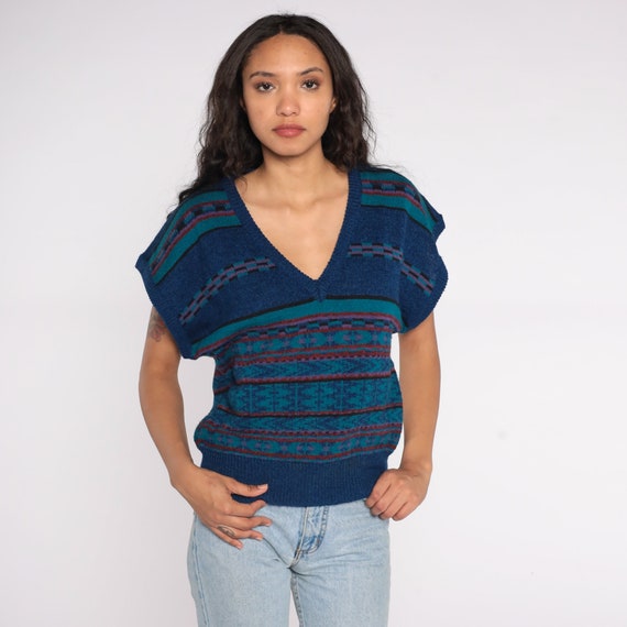 Striped Knit Shirt 80s Blue Geometric Knit Top Cap Short Sleeve Sweater Top V Neck Retro Vest Vintage Slouch 1980s Acrylic Wool Medium