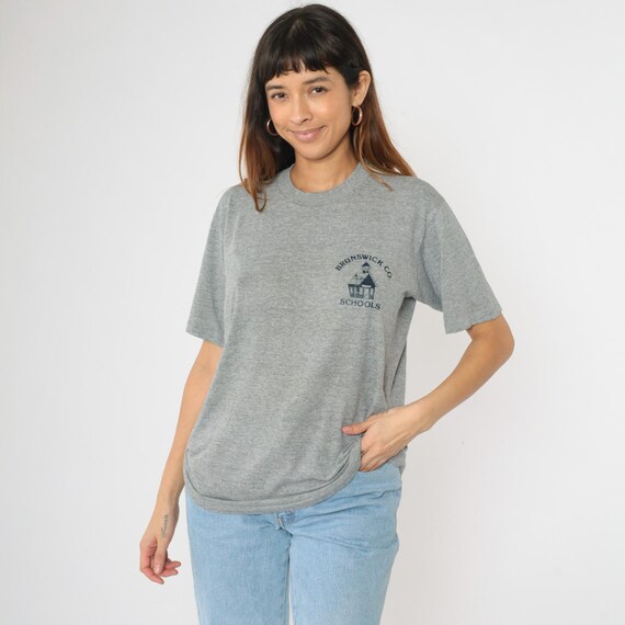 Vintage 90s Brunswick County Schools T-Shirt Grey Jerzees USA Made Schoolhouse Graphic Short Sleeve Tee 1990s Tshirt Large L